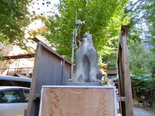 稲荷鬼王神社の狛犬