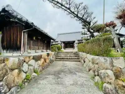 多聞寺の{uncategorized: "未分類", other: "その他", undefined: "問題あり", building: "その他建物", grave: "お墓", sacred_gate: "鳥居", guardian: "狛犬", statue: "像", buddha: "仏像", history: "歴史", nature: "自然", garden: "庭園", animal: "動物", pagoda: "塔", temizu: "手水舎", mountain_gate: "山門・神門", sanctuary: "本殿・本堂", subordinate: "末社・摂社", art: "芸術", scenery: "景色", jizo: "地蔵", ema: "絵馬", goshuin: "御朱印", omikuji: "おみくじ", items: "授与品その他", amulet: "お守り", goshuincho: "御朱印帳", eats: "食事", festival: "お祭り", votive_dance: "神楽", shichigosan: "七五三参", wedding: "結婚式", experience: "体験その他", initially: "初詣", around: "周辺", anti_infection: "感染症対策"}