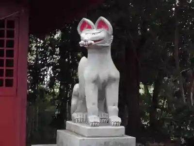 椿稲荷社の狛犬