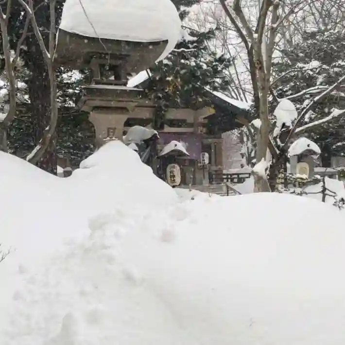 彌彦神社 (伊夜日子神社)の庭園