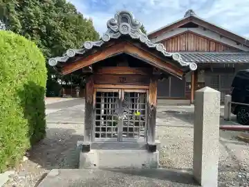 稲荷神社(鞭崎神社境外社)(滋賀県)