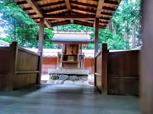 神明社（楽田青塚）の本殿・本堂