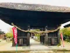 滑河山龍正院の山門