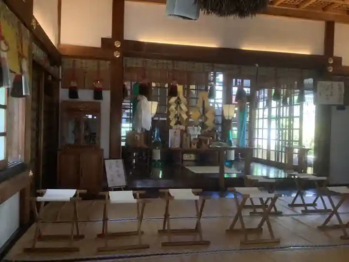 三輪神社の本殿・本堂