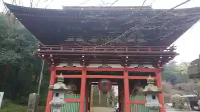 岩舟山高勝寺の山門・神門
