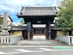 専修寺神戸別院の山門