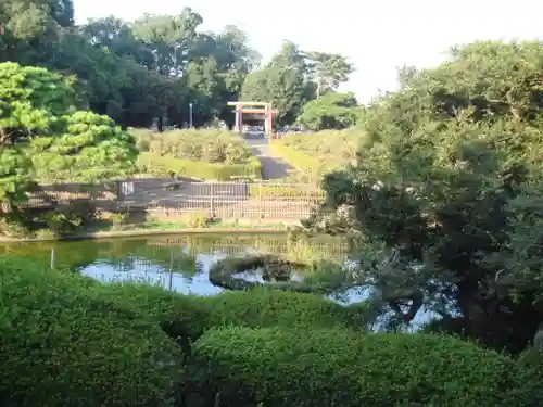 箭弓稲荷神社の庭園