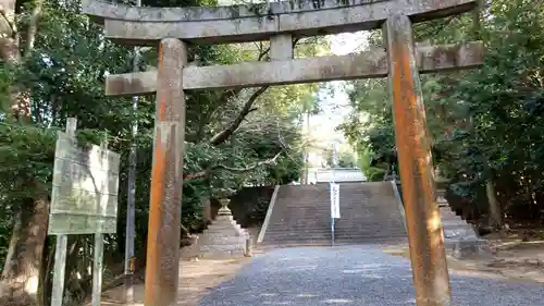 安仁神社の鳥居