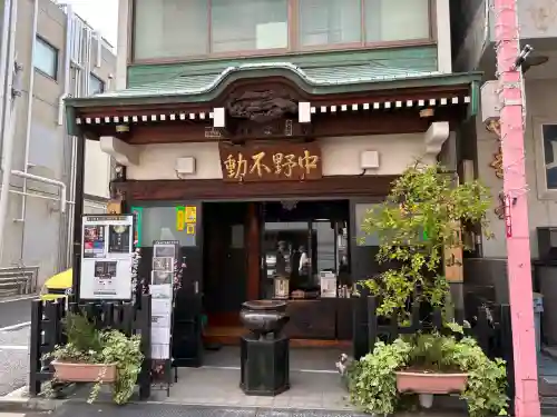 善成寺の{uncategorized: "未分類", other: "その他", undefined: "問題あり", building: "その他建物", grave: "お墓", sacred_gate: "鳥居", guardian: "狛犬", statue: "像", buddha: "仏像", history: "歴史", nature: "自然", garden: "庭園", animal: "動物", pagoda: "塔", temizu: "手水舎", mountain_gate: "山門・神門", sanctuary: "本殿・本堂", subordinate: "末社・摂社", art: "芸術", scenery: "景色", jizo: "地蔵", ema: "絵馬", goshuin: "御朱印", omikuji: "おみくじ", items: "授与品その他", amulet: "お守り", goshuincho: "御朱印帳", eats: "食事", festival: "お祭り", votive_dance: "神楽", shichigosan: "七五三参", wedding: "結婚式", experience: "体験その他", initially: "初詣", around: "周辺", anti_infection: "感染症対策"}