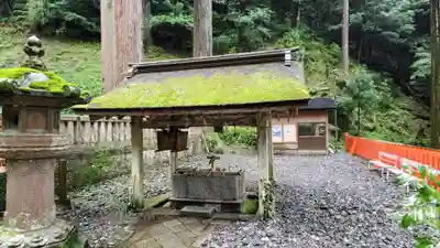 鳳来山東照宮の手水舎
