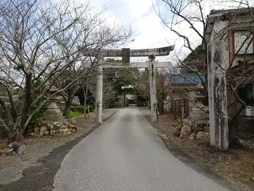 八幡社の鳥居