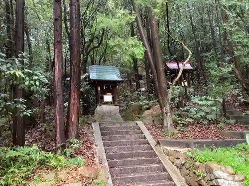 生石八幡神社の末社