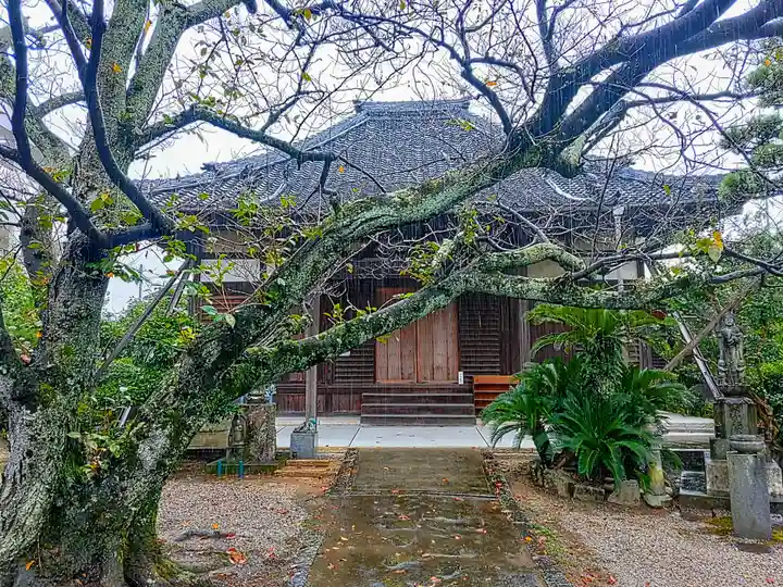 長照寺の本殿・本堂