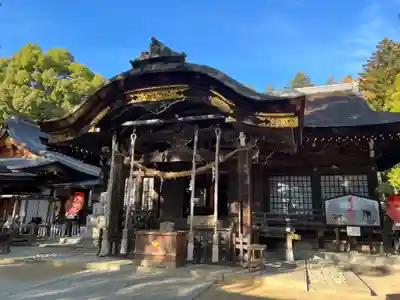 武田神社の本殿・本堂