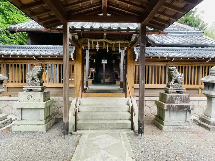 八坂神社の{uncategorized: "未分類", other: "その他", undefined: "問題あり", building: "その他建物", grave: "お墓", sacred_gate: "鳥居", guardian: "狛犬", statue: "像", buddha: "仏像", history: "歴史", nature: "自然", garden: "庭園", animal: "動物", pagoda: "塔", temizu: "手水舎", mountain_gate: "山門・神門", sanctuary: "本殿・本堂", subordinate: "末社・摂社", art: "芸術", scenery: "景色", jizo: "地蔵", ema: "絵馬", goshuin: "御朱印", omikuji: "おみくじ", items: "授与品その他", amulet: "お守り", goshuincho: "御朱印帳", eats: "食事", festival: "お祭り", votive_dance: "神楽", shichigosan: "七五三参", wedding: "結婚式", experience: "体験その他", initially: "初詣", around: "周辺", anti_infection: "感染症対策"}