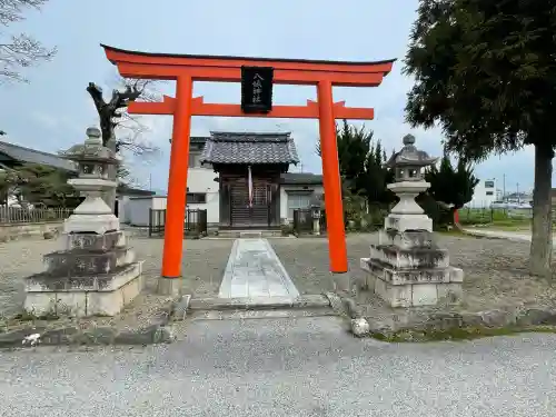 八坂神社の{uncategorized: "未分類", other: "その他", undefined: "問題あり", building: "その他建物", grave: "お墓", sacred_gate: "鳥居", guardian: "狛犬", statue: "像", buddha: "仏像", history: "歴史", nature: "自然", garden: "庭園", animal: "動物", pagoda: "塔", temizu: "手水舎", mountain_gate: "山門・神門", sanctuary: "本殿・本堂", subordinate: "末社・摂社", art: "芸術", scenery: "景色", jizo: "地蔵", ema: "絵馬", goshuin: "御朱印", omikuji: "おみくじ", items: "授与品その他", amulet: "お守り", goshuincho: "御朱印帳", eats: "食事", festival: "お祭り", votive_dance: "神楽", shichigosan: "七五三参", wedding: "結婚式", experience: "体験その他", initially: "初詣", around: "周辺", anti_infection: "感染症対策"}