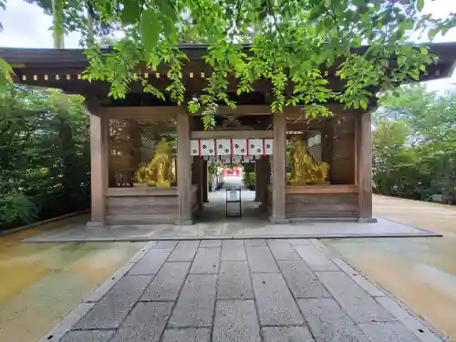 安住神社の山門