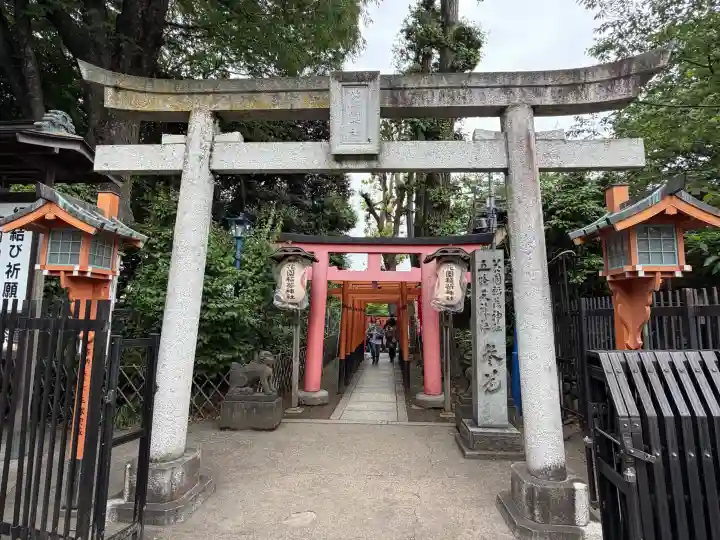 五條天神社の{uncategorized: "未分類", other: "その他", undefined: "問題あり", building: "その他建物", grave: "お墓", sacred_gate: "鳥居", guardian: "狛犬", statue: "像", buddha: "仏像", history: "歴史", nature: "自然", garden: "庭園", animal: "動物", pagoda: "塔", temizu: "手水舎", mountain_gate: "山門・神門", sanctuary: "本殿・本堂", subordinate: "末社・摂社", art: "芸術", scenery: "景色", jizo: "地蔵", ema: "絵馬", goshuin: "御朱印", omikuji: "おみくじ", items: "授与品その他", amulet: "お守り", goshuincho: "御朱印帳", eats: "食事", festival: "お祭り", votive_dance: "神楽", shichigosan: "七五三参", wedding: "結婚式", experience: "体験その他", initially: "初詣", around: "周辺", anti_infection: "感染症対策"}