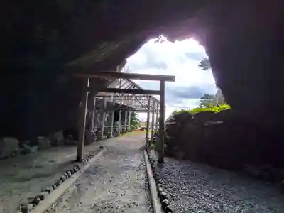 御厨人窟・神明窟(高知県)