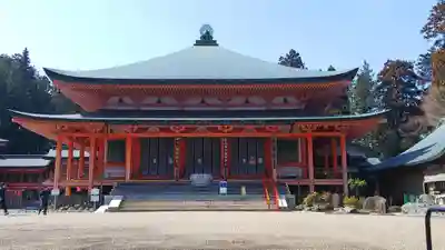 比叡山延暦寺の本殿・本堂