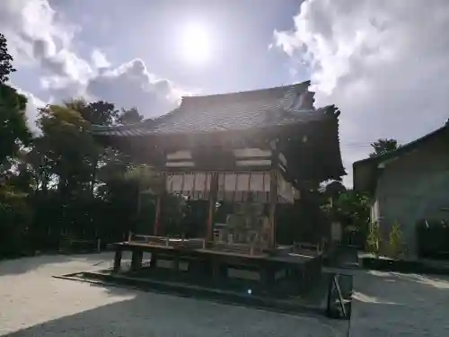 敷地神社（わら天神宮）の{uncategorized: "未分類", other: "その他", undefined: "問題あり", building: "その他建物", grave: "お墓", sacred_gate: "鳥居", guardian: "狛犬", statue: "像", buddha: "仏像", history: "歴史", nature: "自然", garden: "庭園", animal: "動物", pagoda: "塔", temizu: "手水舎", mountain_gate: "山門・神門", sanctuary: "本殿・本堂", subordinate: "末社・摂社", art: "芸術", scenery: "景色", jizo: "地蔵", ema: "絵馬", goshuin: "御朱印", omikuji: "おみくじ", items: "授与品その他", amulet: "お守り", goshuincho: "御朱印帳", eats: "食事", festival: "お祭り", votive_dance: "神楽", shichigosan: "七五三参", wedding: "結婚式", experience: "体験その他", initially: "初詣", around: "周辺", anti_infection: "感染症対策"}