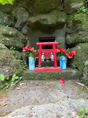 隈姫神社の{uncategorized: "未分類", other: "その他", undefined: "問題あり", building: "その他建物", grave: "お墓", sacred_gate: "鳥居", guardian: "狛犬", statue: "像", buddha: "仏像", history: "歴史", nature: "自然", garden: "庭園", animal: "動物", pagoda: "塔", temizu: "手水舎", mountain_gate: "山門・神門", sanctuary: "本殿・本堂", subordinate: "末社・摂社", art: "芸術", scenery: "景色", jizo: "地蔵", ema: "絵馬", goshuin: "御朱印", omikuji: "おみくじ", items: "授与品その他", amulet: "お守り", goshuincho: "御朱印帳", eats: "食事", festival: "お祭り", votive_dance: "神楽", shichigosan: "七五三参", wedding: "結婚式", experience: "体験その他", initially: "初詣", around: "周辺", anti_infection: "感染症対策"}