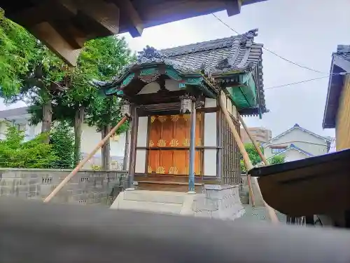 稲荷社（寄住町）の本殿・本堂