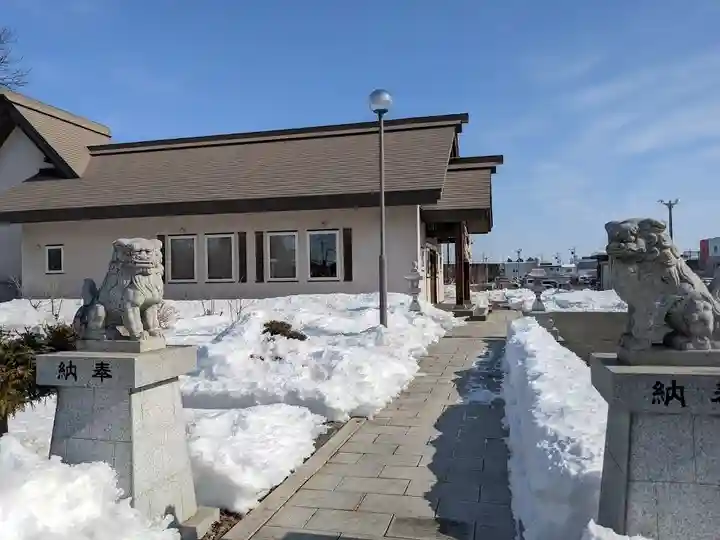 北門神社(神理教)の狛犬