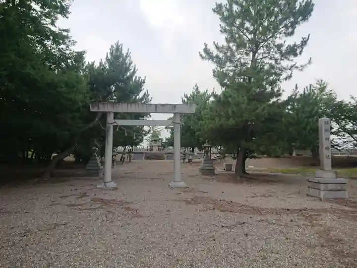 鍋田神明社の鳥居