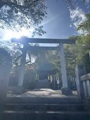 須走護國神社の{uncategorized: "未分類", other: "その他", undefined: "問題あり", building: "その他建物", grave: "お墓", sacred_gate: "鳥居", guardian: "狛犬", statue: "像", buddha: "仏像", history: "歴史", nature: "自然", garden: "庭園", animal: "動物", pagoda: "塔", temizu: "手水舎", mountain_gate: "山門・神門", sanctuary: "本殿・本堂", subordinate: "末社・摂社", art: "芸術", scenery: "景色", jizo: "地蔵", ema: "絵馬", goshuin: "御朱印", omikuji: "おみくじ", items: "授与品その他", amulet: "お守り", goshuincho: "御朱印帳", eats: "食事", festival: "お祭り", votive_dance: "神楽", shichigosan: "七五三参", wedding: "結婚式", experience: "体験その他", initially: "初詣", around: "周辺", anti_infection: "感染症対策"}