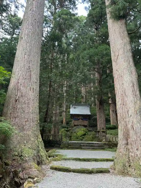 雄山神社中宮祈願殿(富山県)