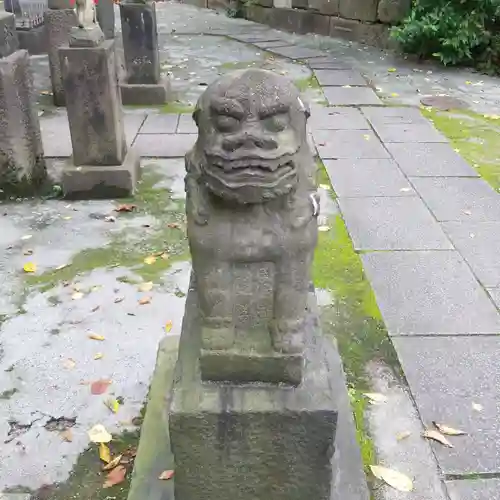 熊野神社の狛犬