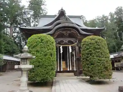 馬見岡綿向神社の本殿・本堂