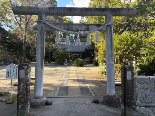 川津来宮神社の{uncategorized: "未分類", other: "その他", undefined: "問題あり", building: "その他建物", grave: "お墓", sacred_gate: "鳥居", guardian: "狛犬", statue: "像", buddha: "仏像", history: "歴史", nature: "自然", garden: "庭園", animal: "動物", pagoda: "塔", temizu: "手水舎", mountain_gate: "山門・神門", sanctuary: "本殿・本堂", subordinate: "末社・摂社", art: "芸術", scenery: "景色", jizo: "地蔵", ema: "絵馬", goshuin: "御朱印", omikuji: "おみくじ", items: "授与品その他", amulet: "お守り", goshuincho: "御朱印帳", eats: "食事", festival: "お祭り", votive_dance: "神楽", shichigosan: "七五三参", wedding: "結婚式", experience: "体験その他", initially: "初詣", around: "周辺", anti_infection: "感染症対策"}