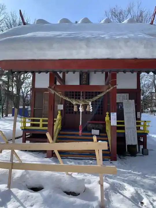 花岡神社の本殿・本堂