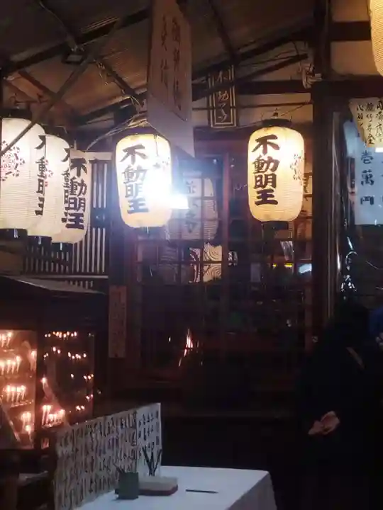 浪速寺の本殿・本堂