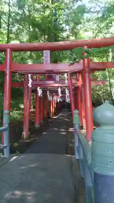 新屋山神社の鳥居