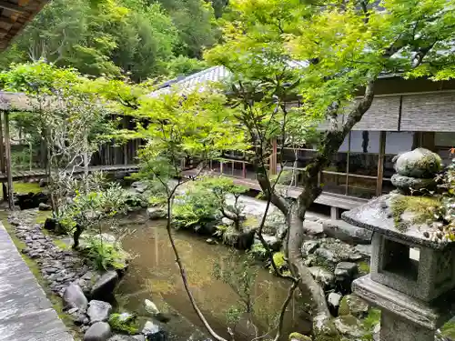 高山寺の庭園