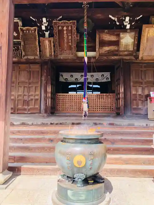 三室戸寺の本殿・本堂