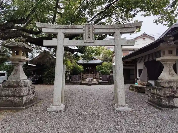 藤厳神社(闘鶏神社境内社)(和歌山県)