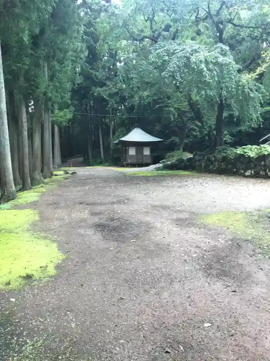 黒石寺の周辺