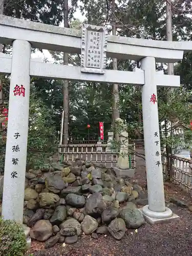 亀ケ池八幡宮の鳥居