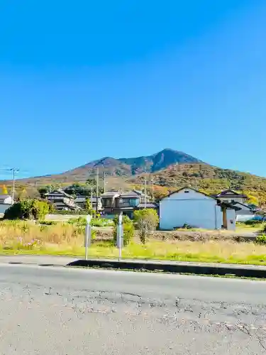筑波山大御堂の{uncategorized: "未分類", other: "その他", undefined: "問題あり", building: "その他建物", grave: "お墓", sacred_gate: "鳥居", guardian: "狛犬", statue: "像", buddha: "仏像", history: "歴史", nature: "自然", garden: "庭園", animal: "動物", pagoda: "塔", temizu: "手水舎", mountain_gate: "山門・神門", sanctuary: "本殿・本堂", subordinate: "末社・摂社", art: "芸術", scenery: "景色", jizo: "地蔵", ema: "絵馬", goshuin: "御朱印", omikuji: "おみくじ", items: "授与品その他", amulet: "お守り", goshuincho: "御朱印帳", eats: "食事", festival: "お祭り", votive_dance: "神楽", shichigosan: "七五三参", wedding: "結婚式", experience: "体験その他", initially: "初詣", around: "周辺", anti_infection: "感染症対策"}
