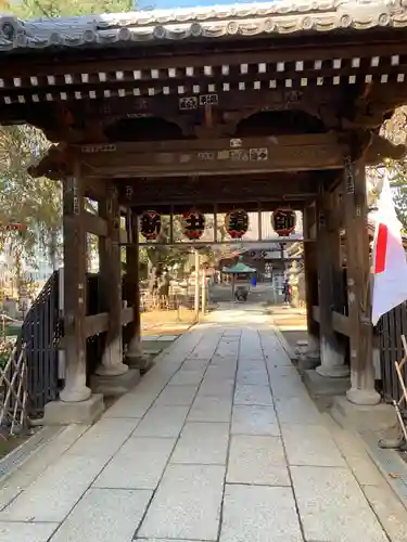 新井薬師（梅照院）の山門