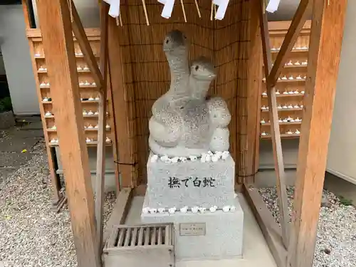 蛇窪神社の狛犬