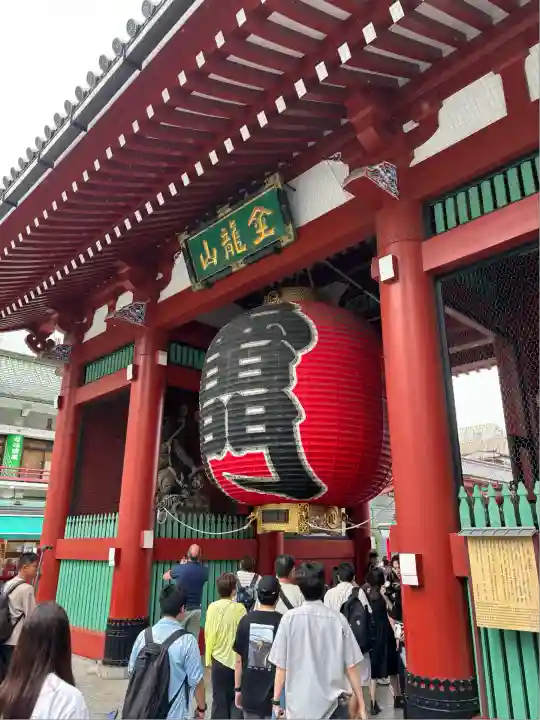 浅草寺の山門・神門