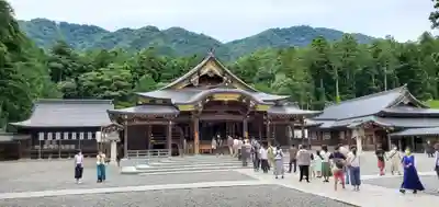 彌彦神社の本殿・本堂