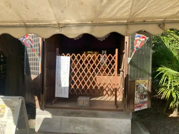 皇大神宮(烏森神社)の{uncategorized: "未分類", other: "その他", undefined: "問題あり", building: "その他建物", grave: "お墓", sacred_gate: "鳥居", guardian: "狛犬", statue: "像", buddha: "仏像", history: "歴史", nature: "自然", garden: "庭園", animal: "動物", pagoda: "塔", temizu: "手水舎", mountain_gate: "山門・神門", sanctuary: "本殿・本堂", subordinate: "末社・摂社", art: "芸術", scenery: "景色", jizo: "地蔵", ema: "絵馬", goshuin: "御朱印", omikuji: "おみくじ", items: "授与品その他", amulet: "お守り", goshuincho: "御朱印帳", eats: "食事", festival: "お祭り", votive_dance: "神楽", shichigosan: "七五三参", wedding: "結婚式", experience: "体験その他", initially: "初詣", around: "周辺", anti_infection: "感染症対策"}