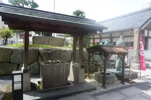 柴田神社の手水舎