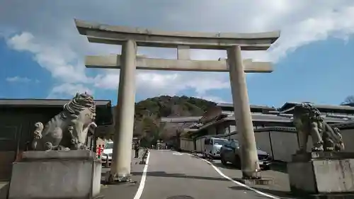 京都霊山護國神社の鳥居